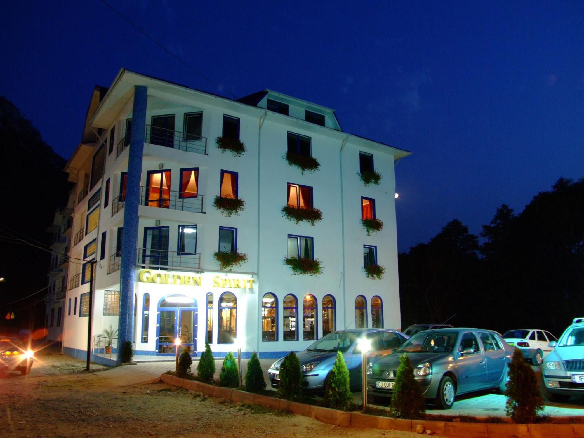 Hotel Golden Spirit Băile Herculane Exterior photo